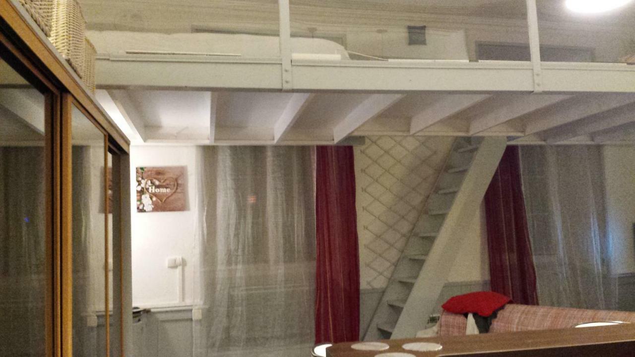 Apartamento Coquet Studio En Mezzanine Nuit Pour 2 Personnes Saint-Girons  Exterior foto